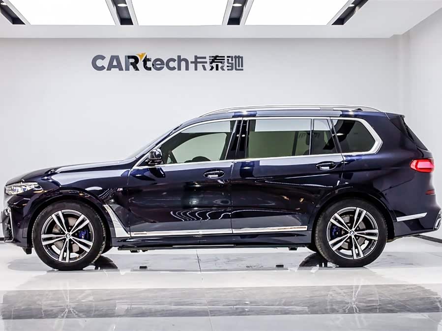 BMW X7 2022 immagine di auto #4