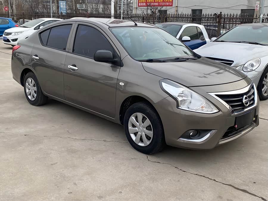 Nissan Sunny 2016 #4 Nissan Sunny 2016 car image #4