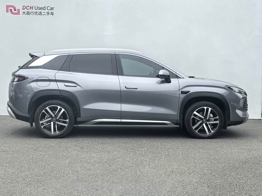 BYD SongL DM-i 2025 car image #4