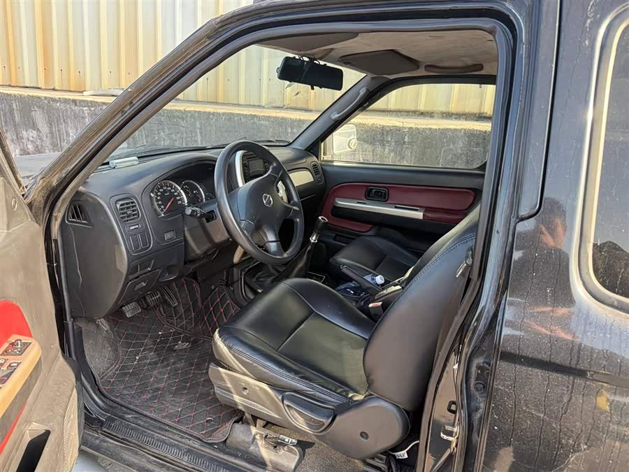 日产 日产帕拉丁 2011 汽车图片 #4