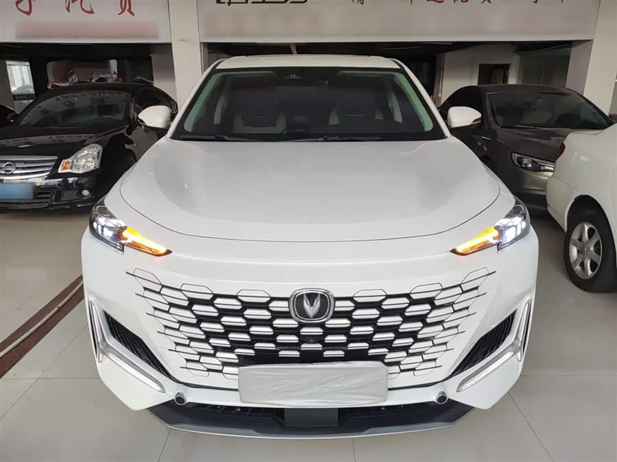 Changan UNI-K iDD 2022 car image #4