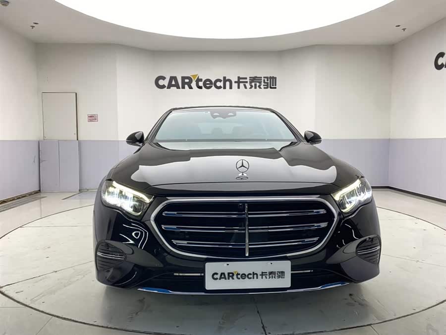 Mercedes-Benz E Class 2024 car image #4