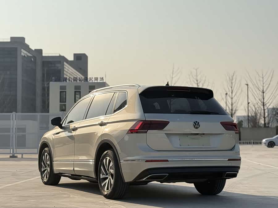 Volkswagen Tiguan L New Energy 2021 изображение автомобиля #4