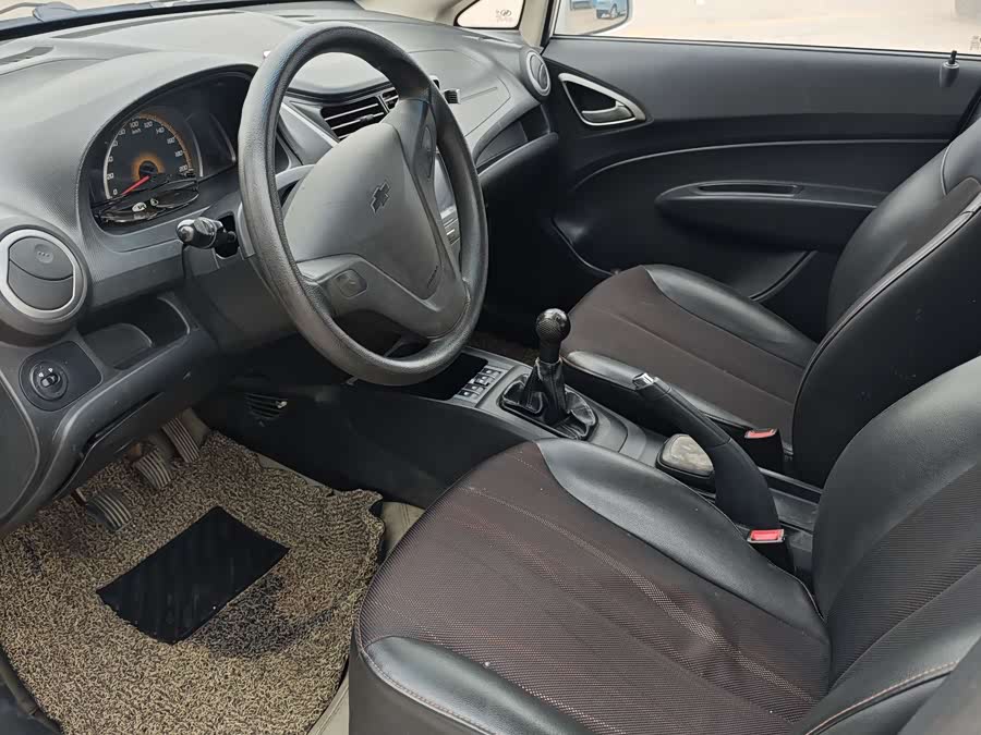 Chevrolet Sail 2013 immagine di auto #4