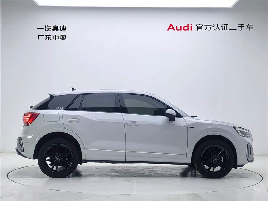 Audi Q2L 2023 #4 Audi Q2L 2023 car image #4