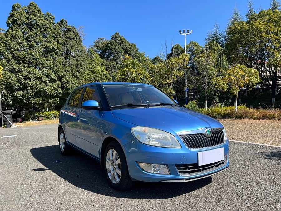 斯柯达 晶锐 2013 汽车图片 #4