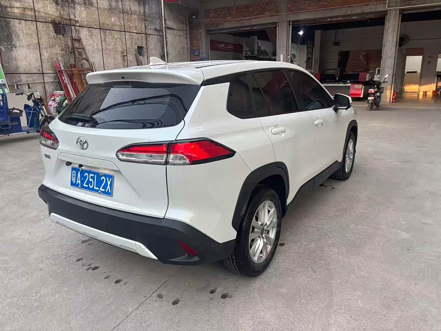 Toyota Corolla Cross 2023 immagine di auto #4