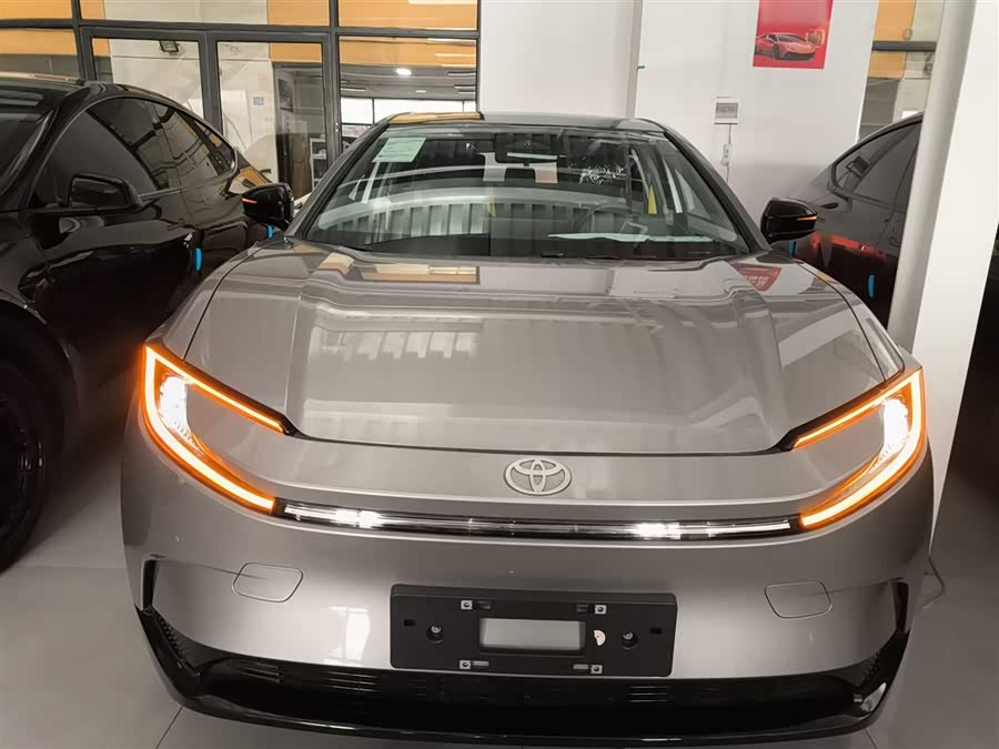 Toyota bZ5 2025 car image #4