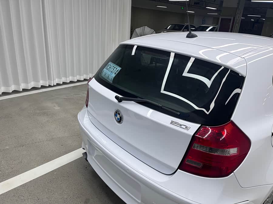 BMW 1 Series (Imported) 2011 car image #4