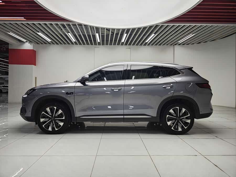 BYD Song Plus New Energy 2025 #4 BYD Song Plus New Energy 2025 car image #4