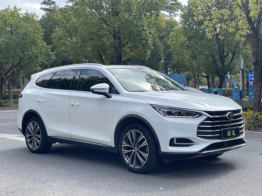 BYD Tang 2019 #4 BYD Tang 2019 car image #4