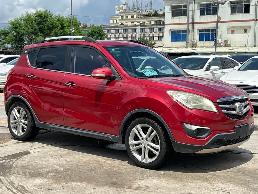 Changan CS35 2015 car image #4