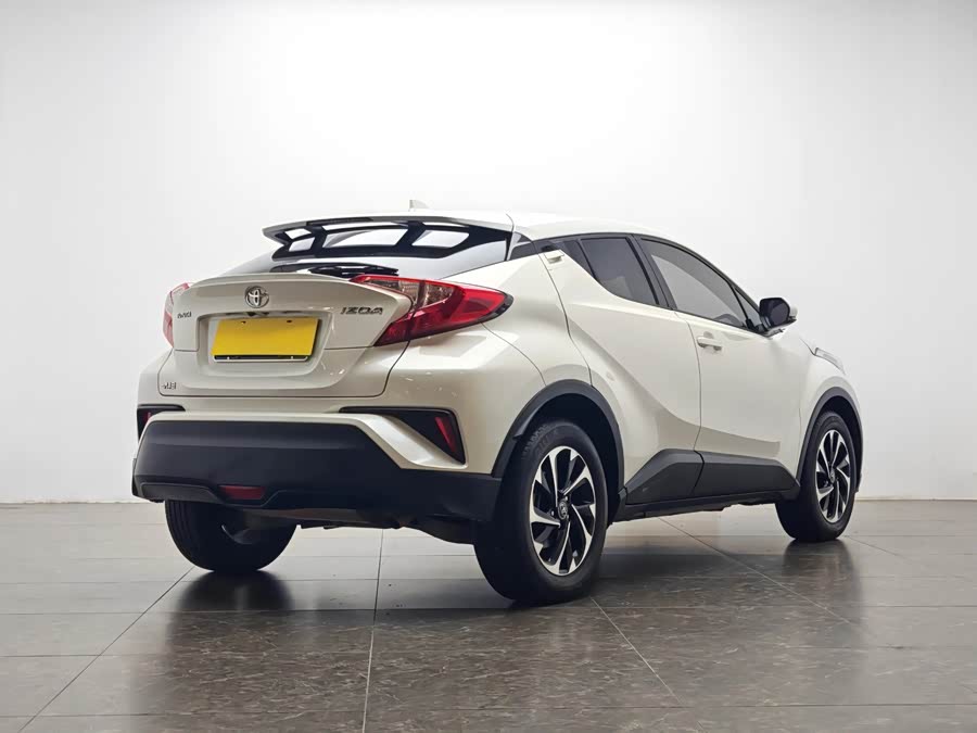 Toyota Izoa 2019 car image #4