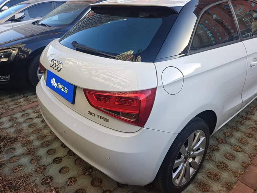 Audi A1 2014 car image #4