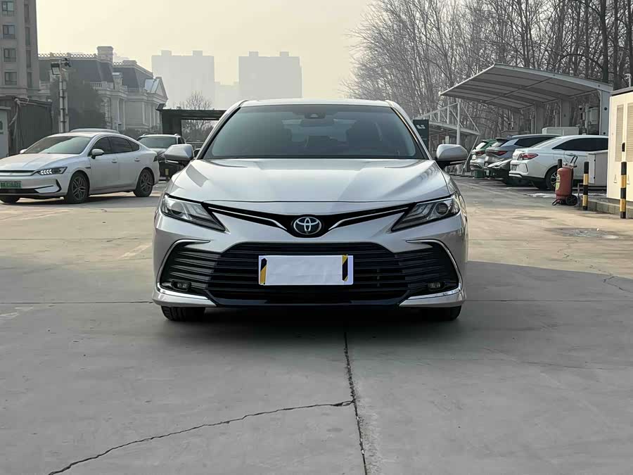 Toyota Camry 2021 immagine di auto #4
