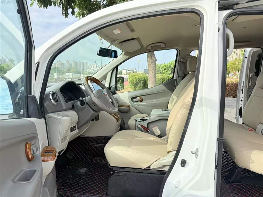 日产 日产NV200 2015 汽车图片 #4