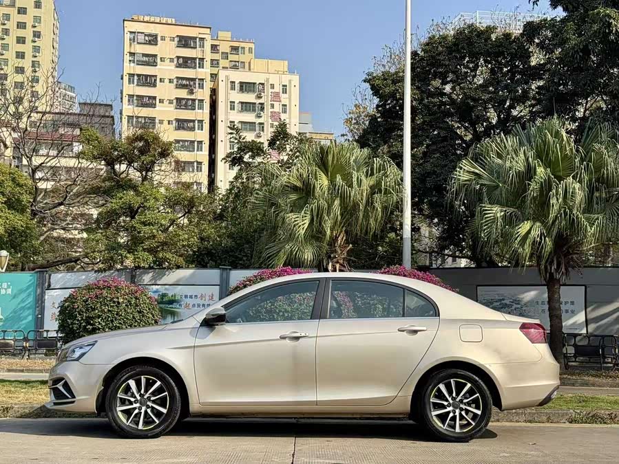 GEELY Emgrand 2019 car image #4