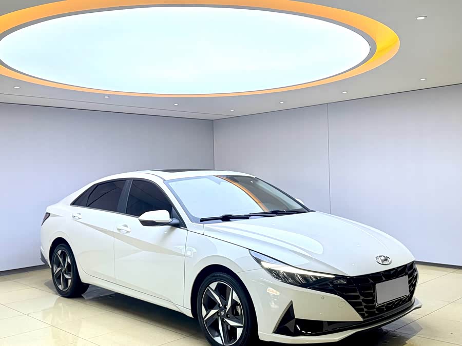 Hyundai Elantra 2022 car image #4
