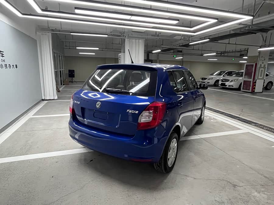 Skoda Fabia 2012 immagine di auto #4