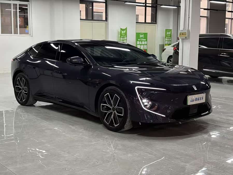 Avatr 12 2024 car image #4