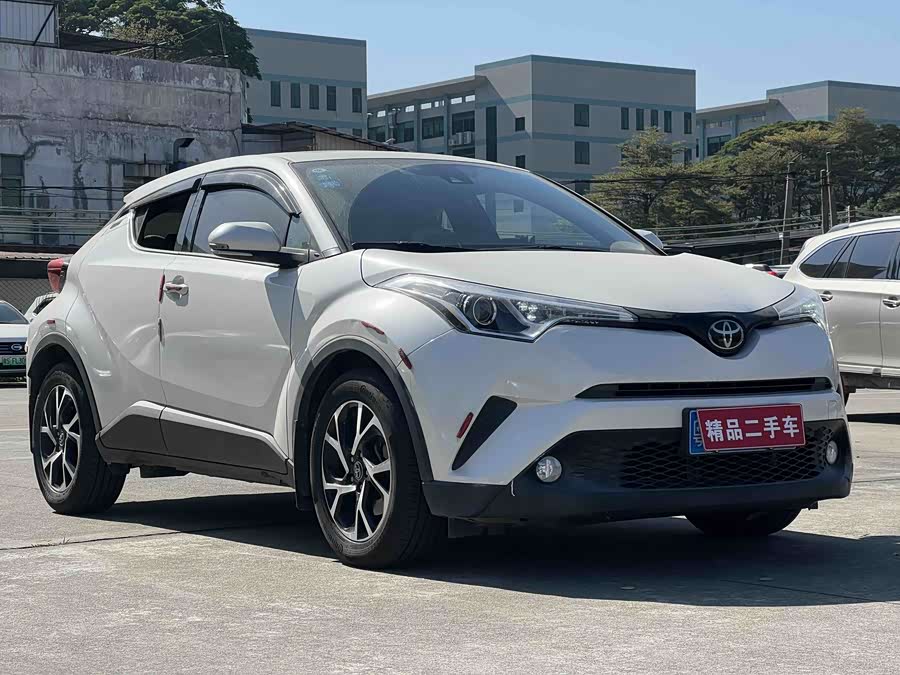 Toyota C-HR 2019 car image #4