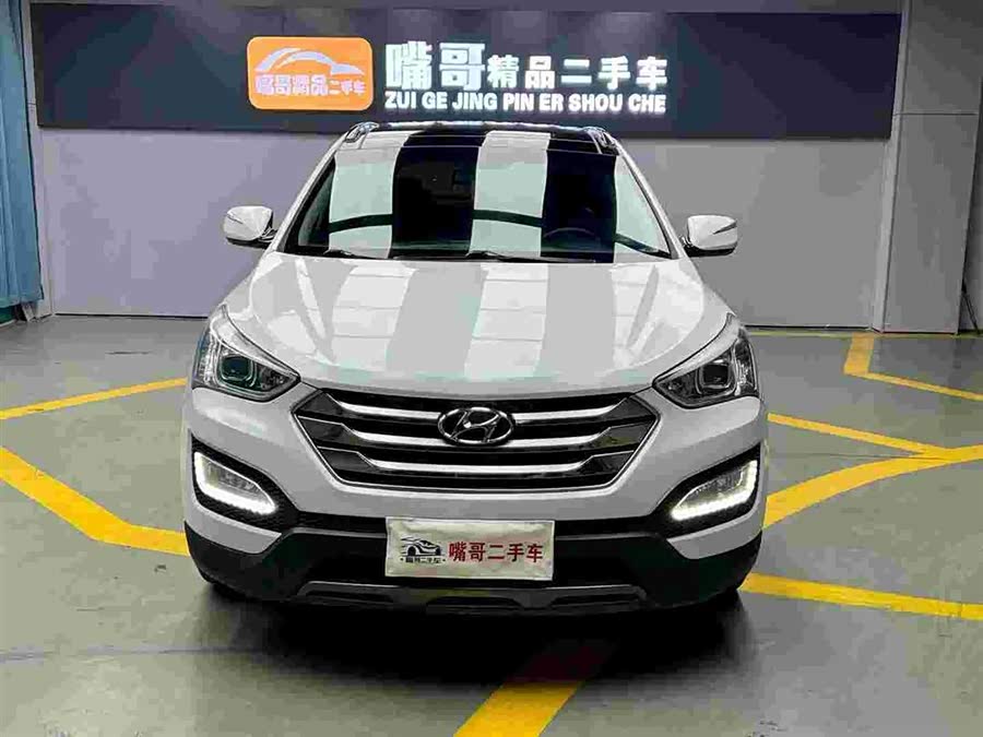 Hyundai Santa Fe 2016 car image #4