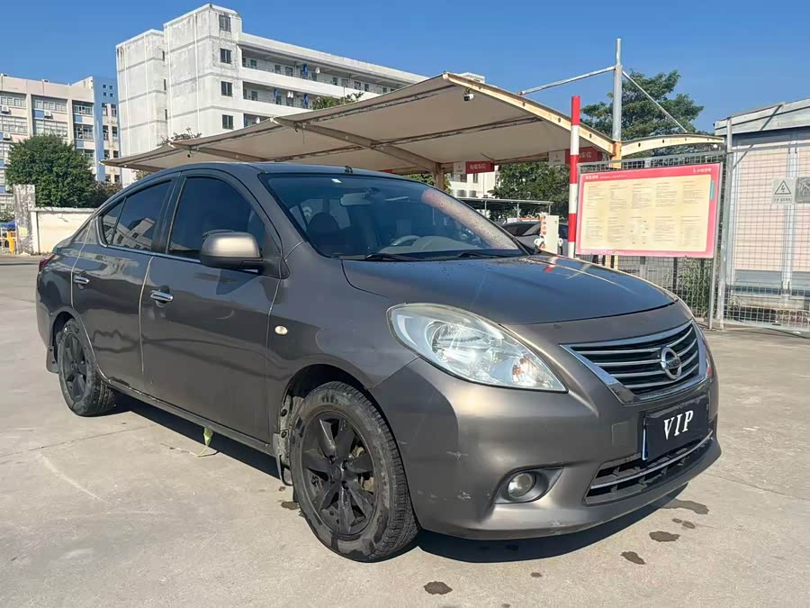 Nissan Sunny 2010 #4 Nissan Sunny 2010 car image #4