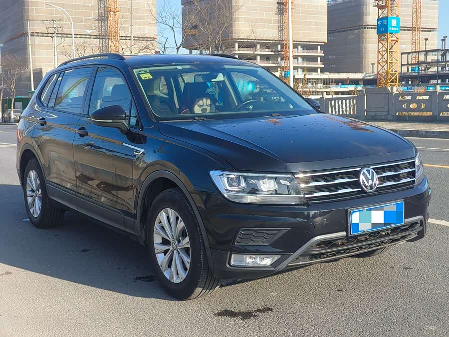 Volkswagen Tiguan L 2018 car image #4