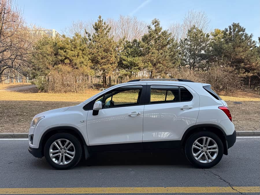 Chevrolet Tracker 2016 #4 Chevrolet Tracker 2016 car image #4