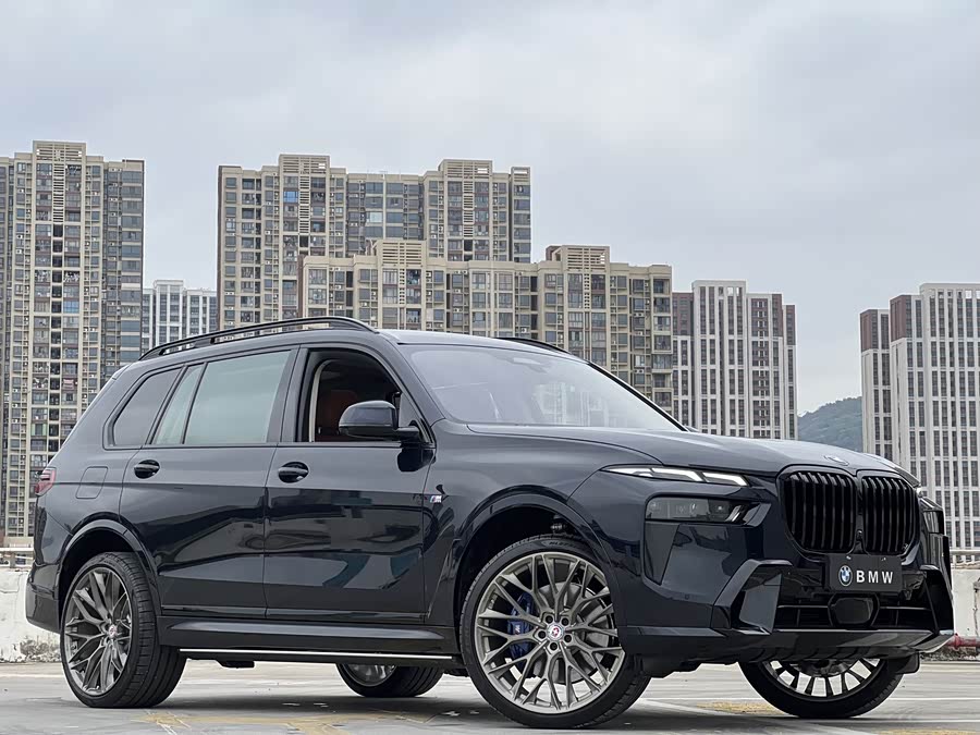 BMW X7 2022 #4 BMW X7 2022 car image #4