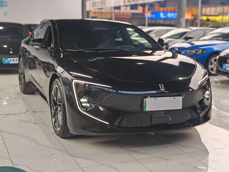 Avatr 12 2024 car image #4