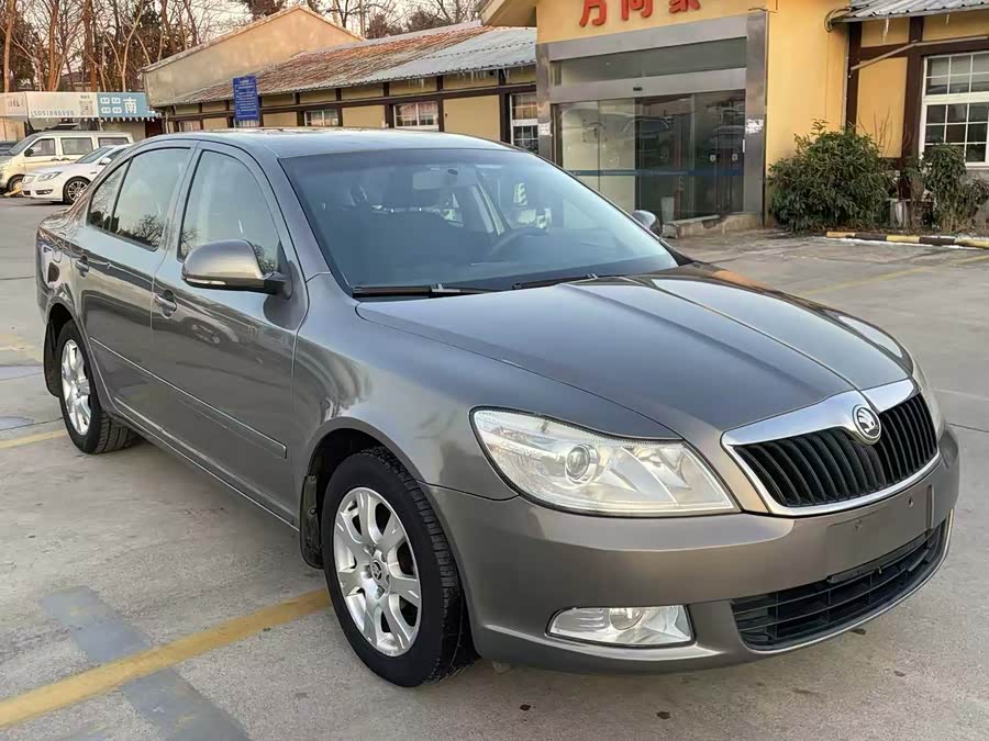 Skoda Octavia 2014 car image #4