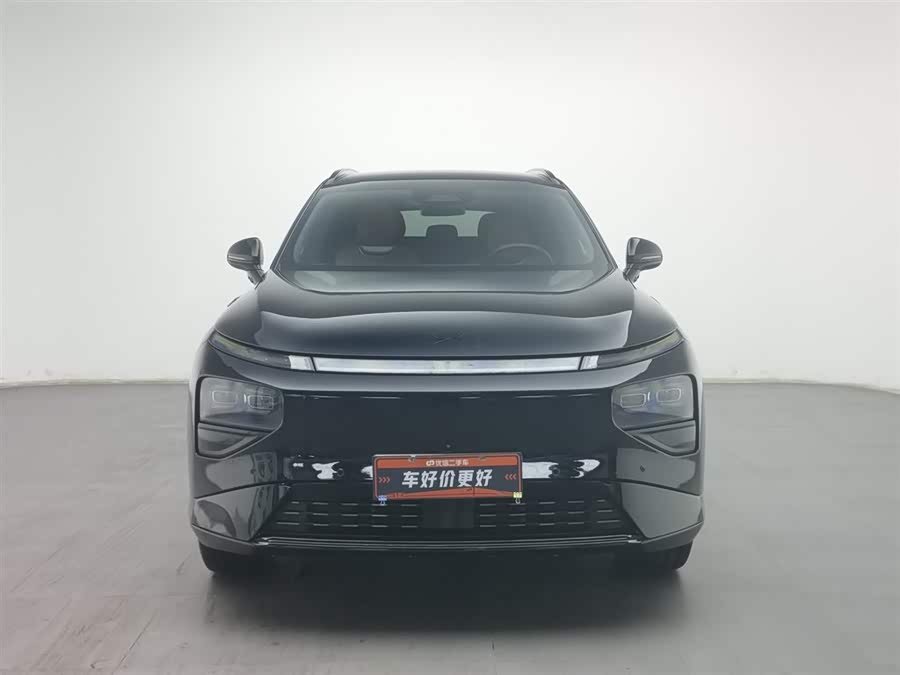 Xpeng G9 2025 car image #4