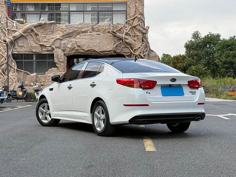 Kia K5 2019 immagine di auto #4