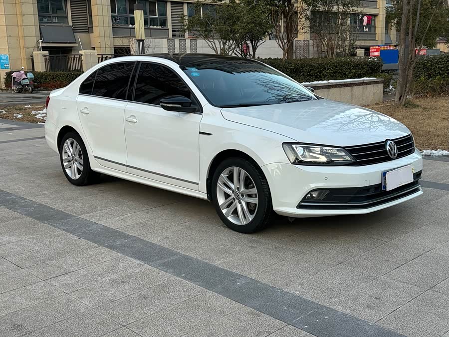 Volkswagen Sagitar 2018 immagine di auto #4