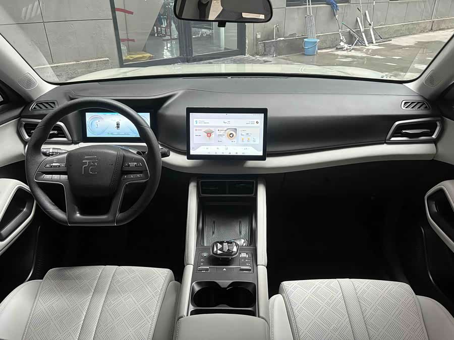 BYD YuanUP 2024 #4 BYD YuanUP 2024 immagine di auto #4