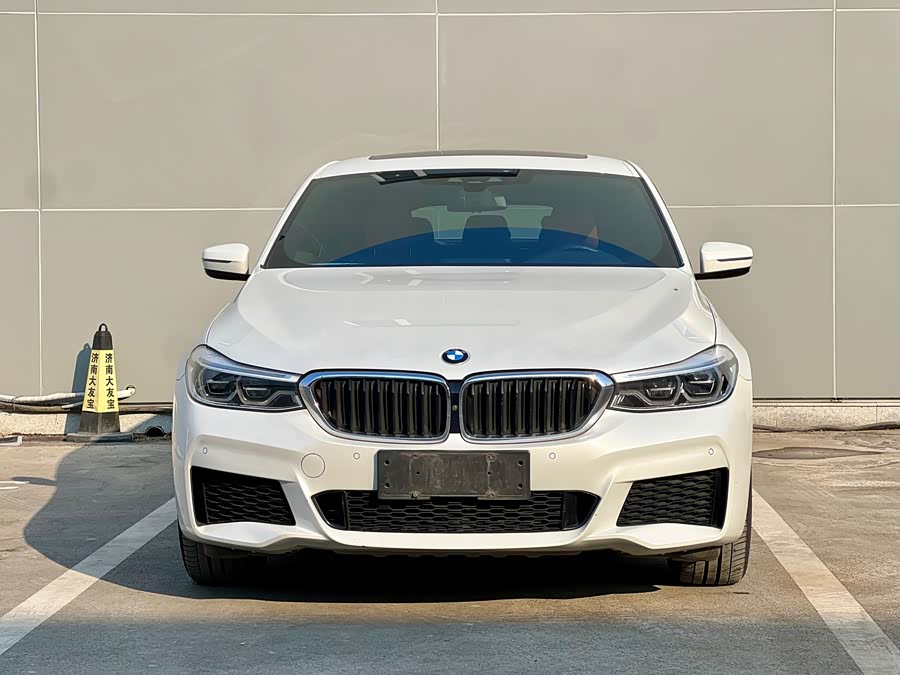 BMW 6 Series GT 2019 #4 BMW 6 Series GT 2019 car image #4