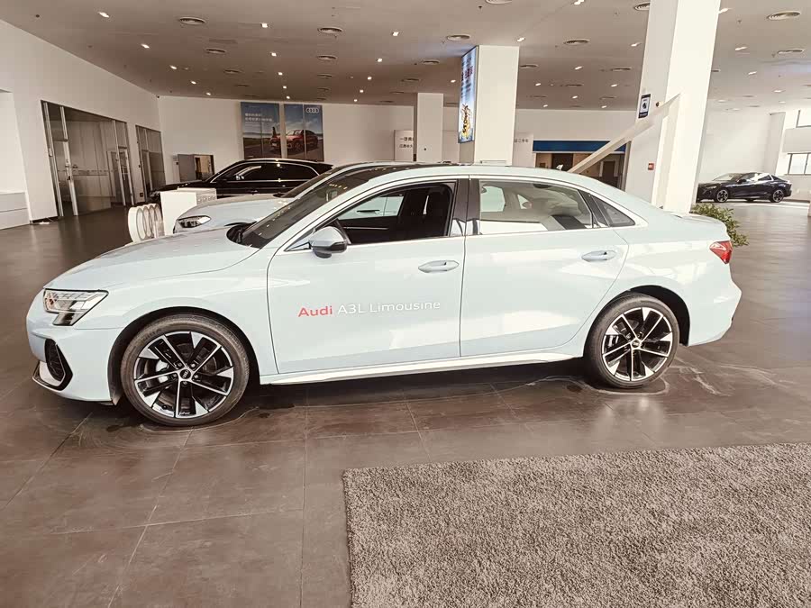Audi A3 2024 immagine di auto #4