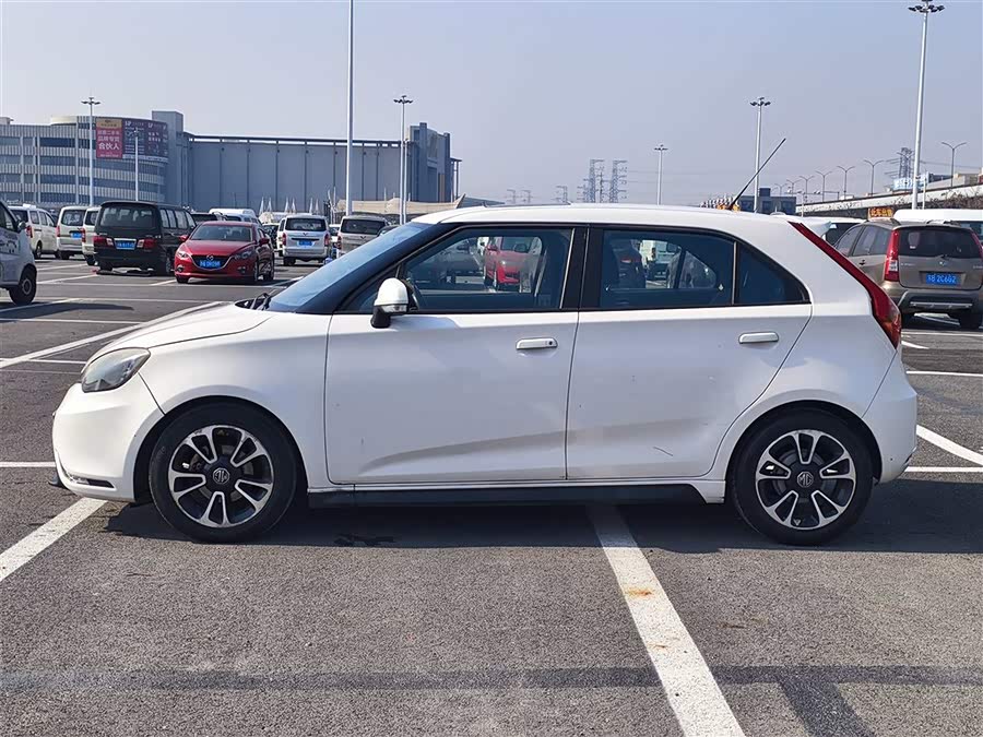 MG 3 2015 car image #4