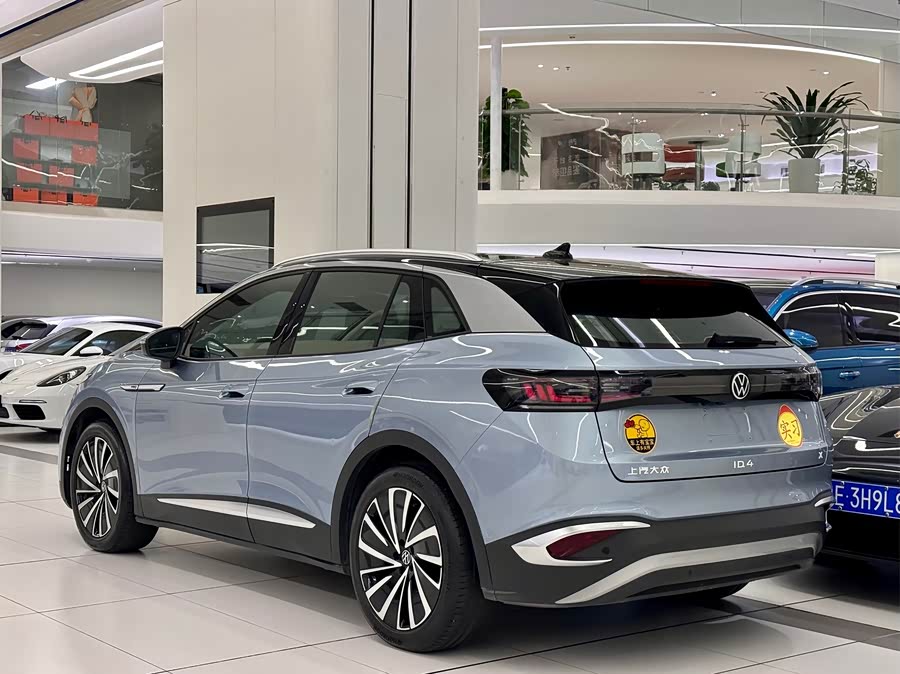 Volkswagen ID.4 X 2022 صورة سيارة #4
