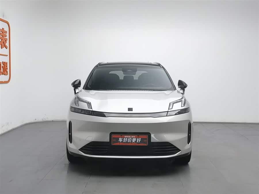 Lynk & Co 08 EM-P 2023 car image #4