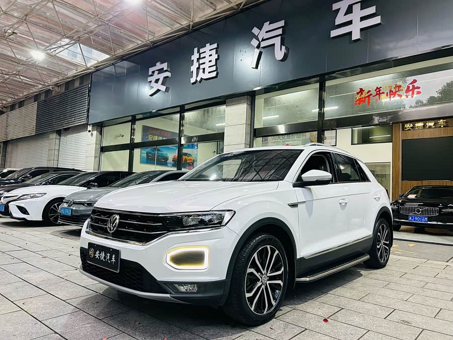 Volkswagen T-Roc 2020 car image #4