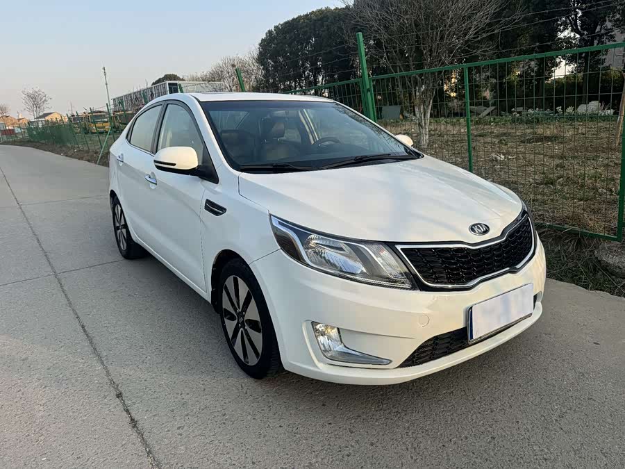 Kia K2 2013 image de voiture #4