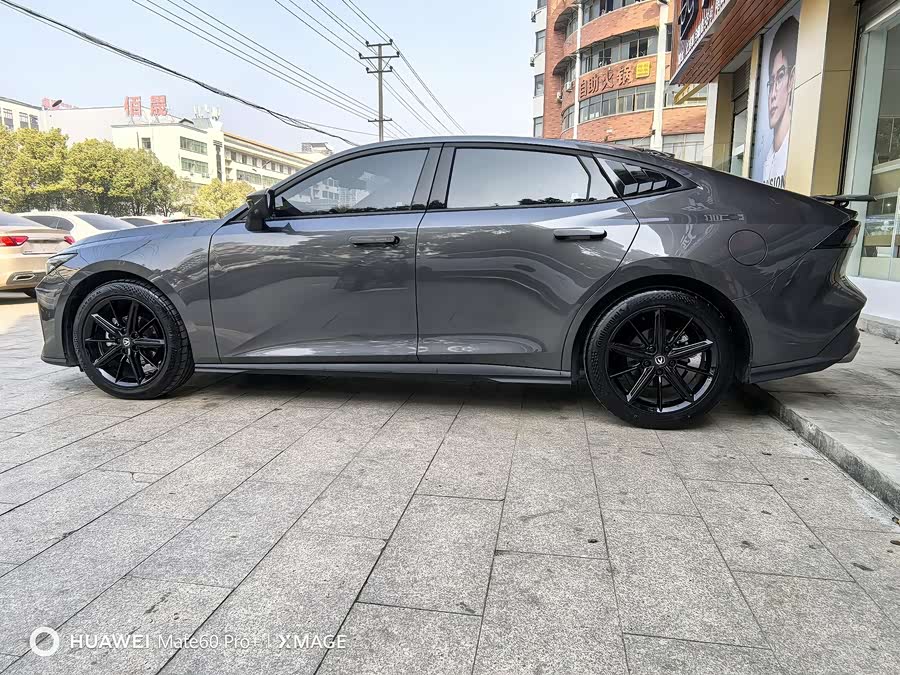 Changan UNI-V 2023 car image #4