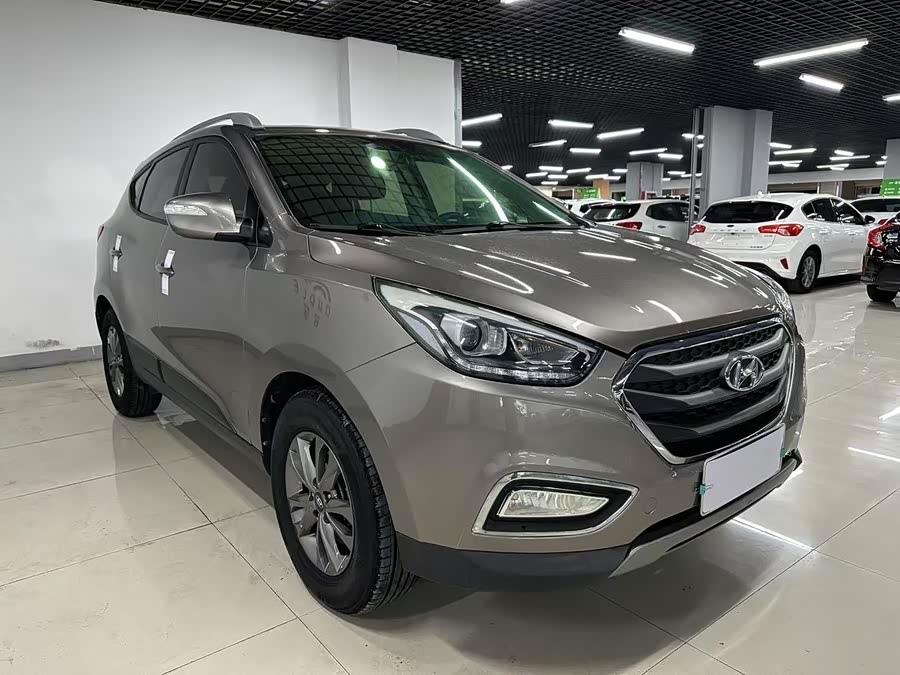 Hyundai ix35 2015 car image #4