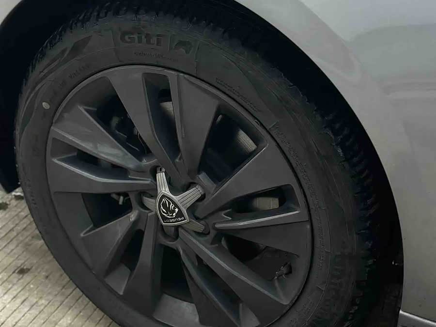 Peugeot 408 2023 car image #4
