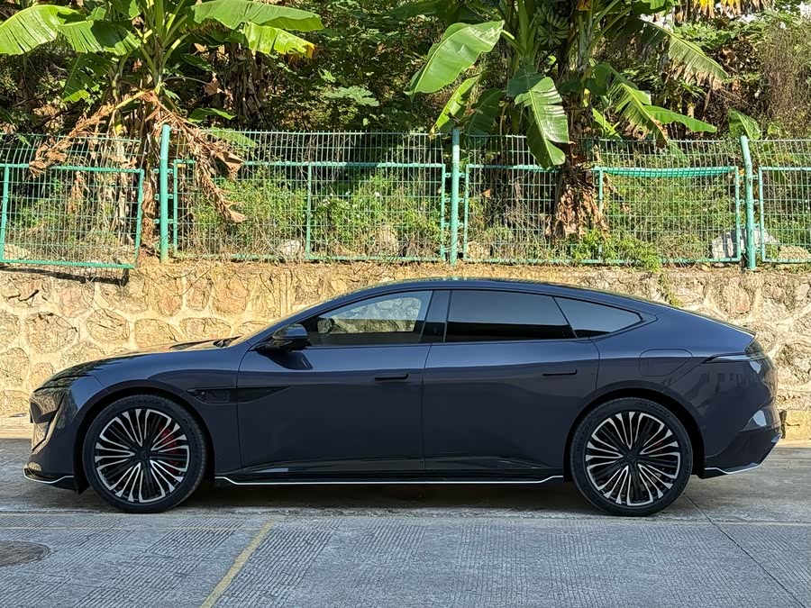 Avatr 12 2023 car image #4