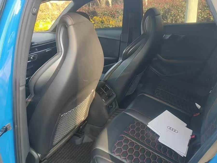 Audi RS 4 2021 car image #4