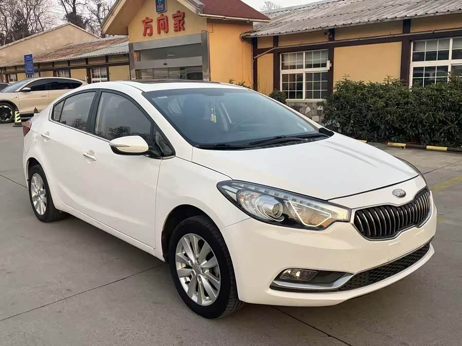 Kia K3 2013 car image #4