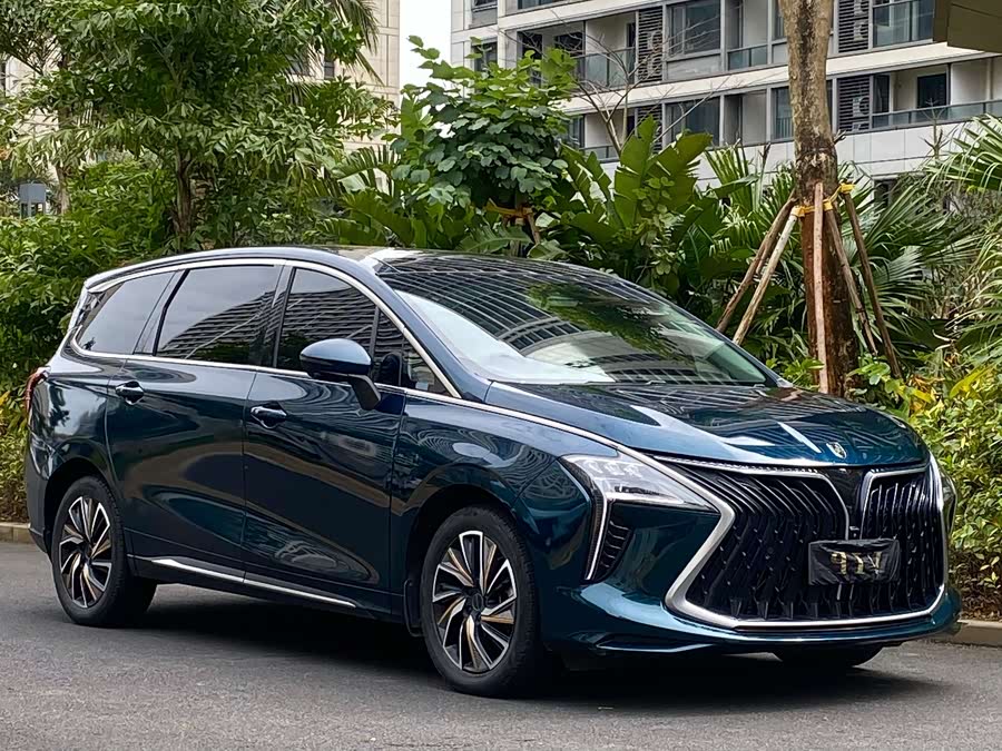 Forthing Yacht 2023 car image #4